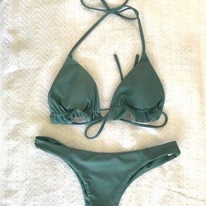 Adorable teal bikini